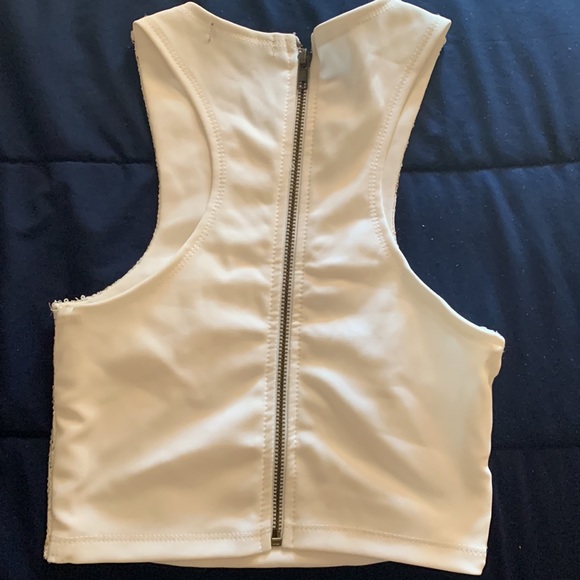 Top - Picture 2 of 2